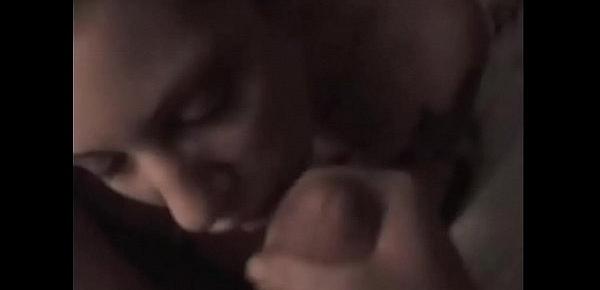 Sinnliche deutsche Freundin liebt es, wie er sie zum Orgasmus fickt,girlfriend